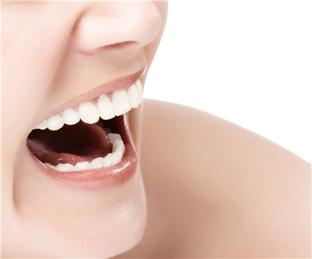 有什么健康的牙齿美白方式？